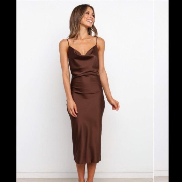 Petal & Pup Dresses & Skirts - NEW Petal & Pup PERSIA DRESS BROWN Size 10